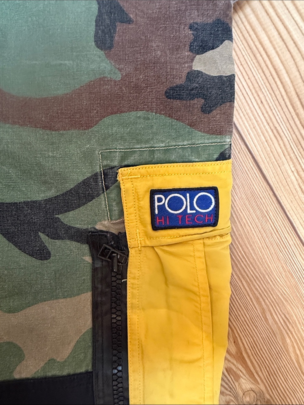Polo by Ralph Lauren Camo Cargo Jeans with Black Panels and Yellow Patch - Picture 4 of 5